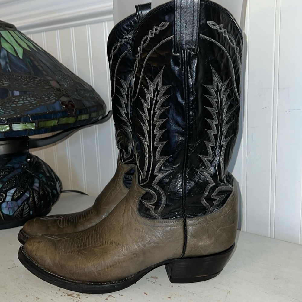 Tony Lama Western Cowboy boots size 10d black label